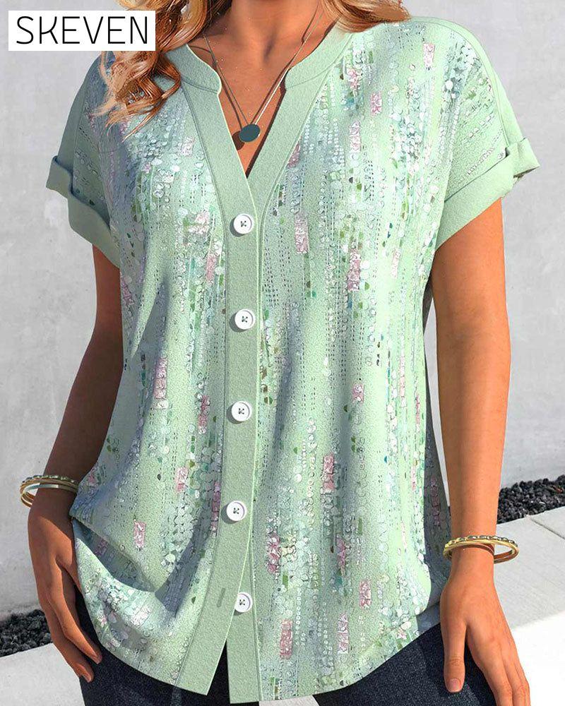 Button-up printed short-sleeved blouse