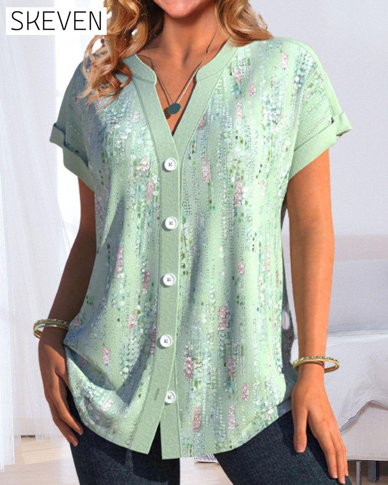 Button-up printed short-sleeved blouse
