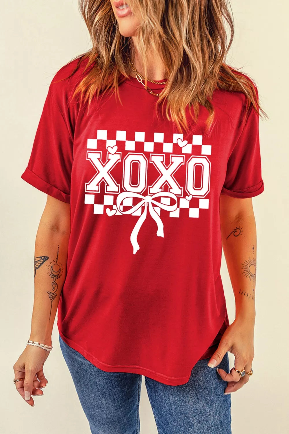 XOXO T-Shirt mit kariertem Schleifenmuster zum Valentinstag