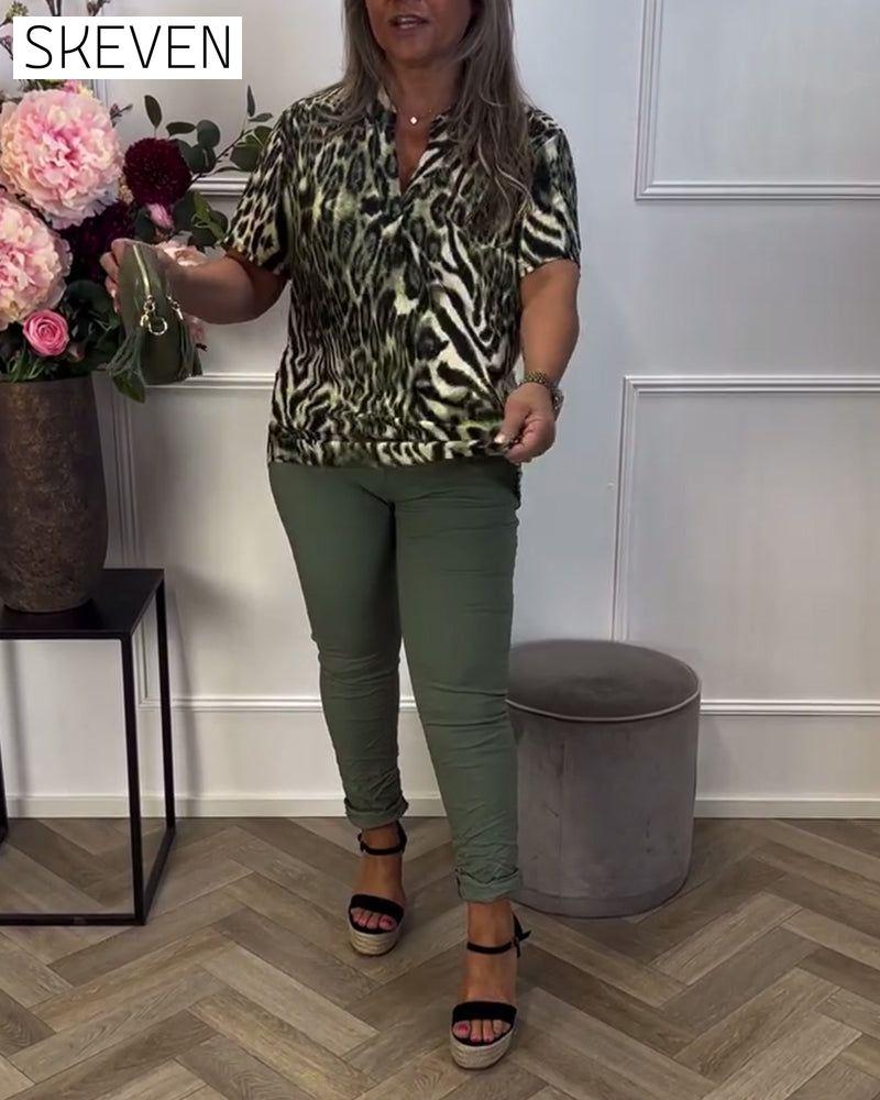 Fashionable Leopard Print Short-Sleeved Blouse