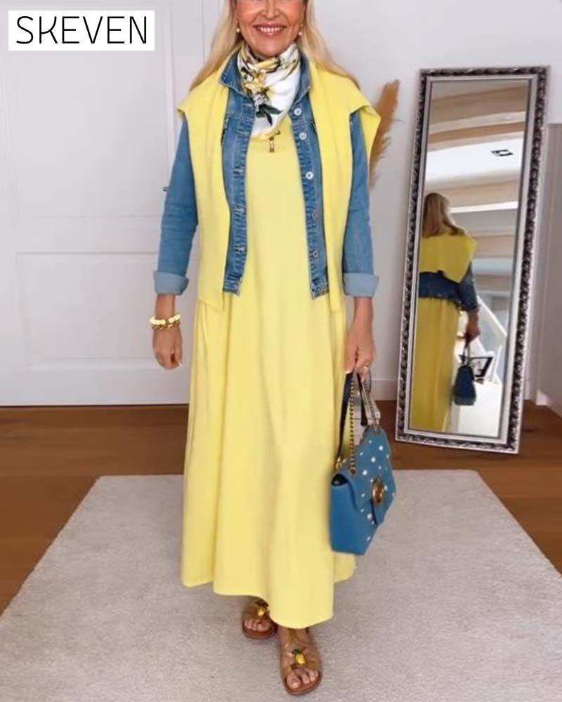 Lässiges, einfarbiges Kleid mit Rundhalsausschnitt und geradem Schnitt