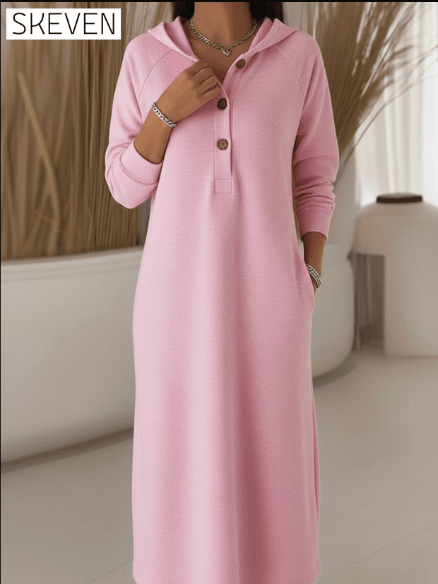 Langärmeliges, locker sitzendes Kapuzenkleid