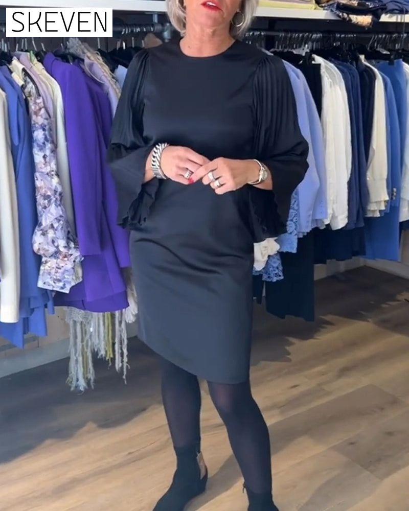 Kleid mit Glockenärmeln und Rundhalsausschnitt