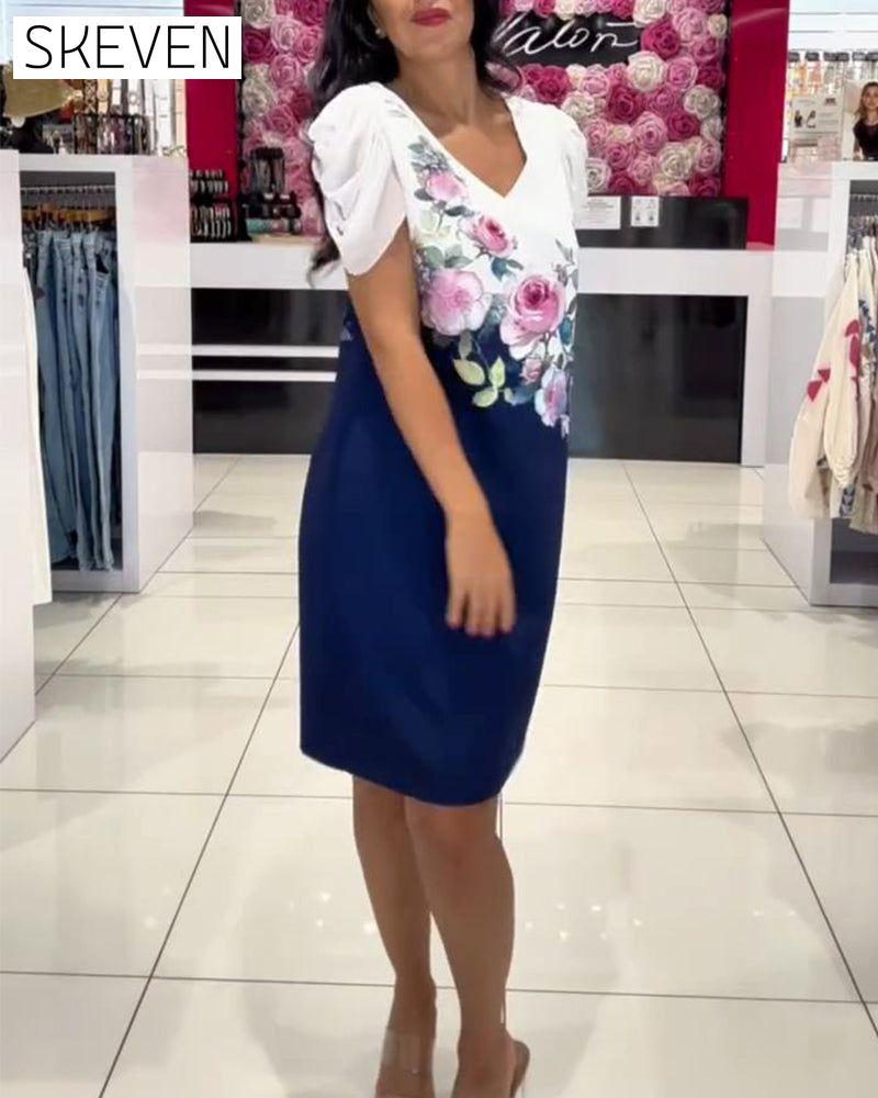 Kleid mit Puffärmeln, V-Ausschnitt und Rosenmuster