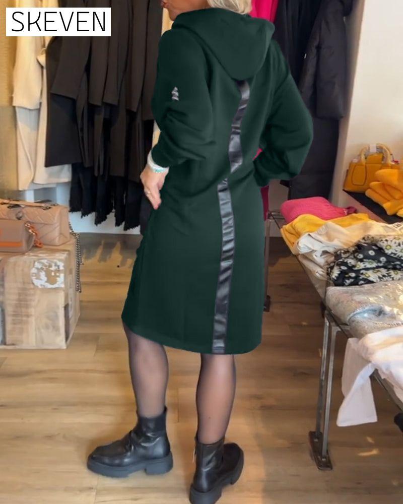 Kapuzenkleid mit Taschen