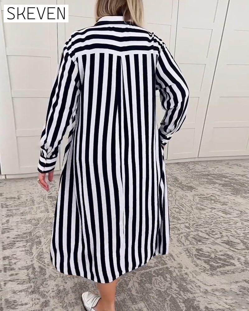 Kleid mit Revers, Streifen und Tasche