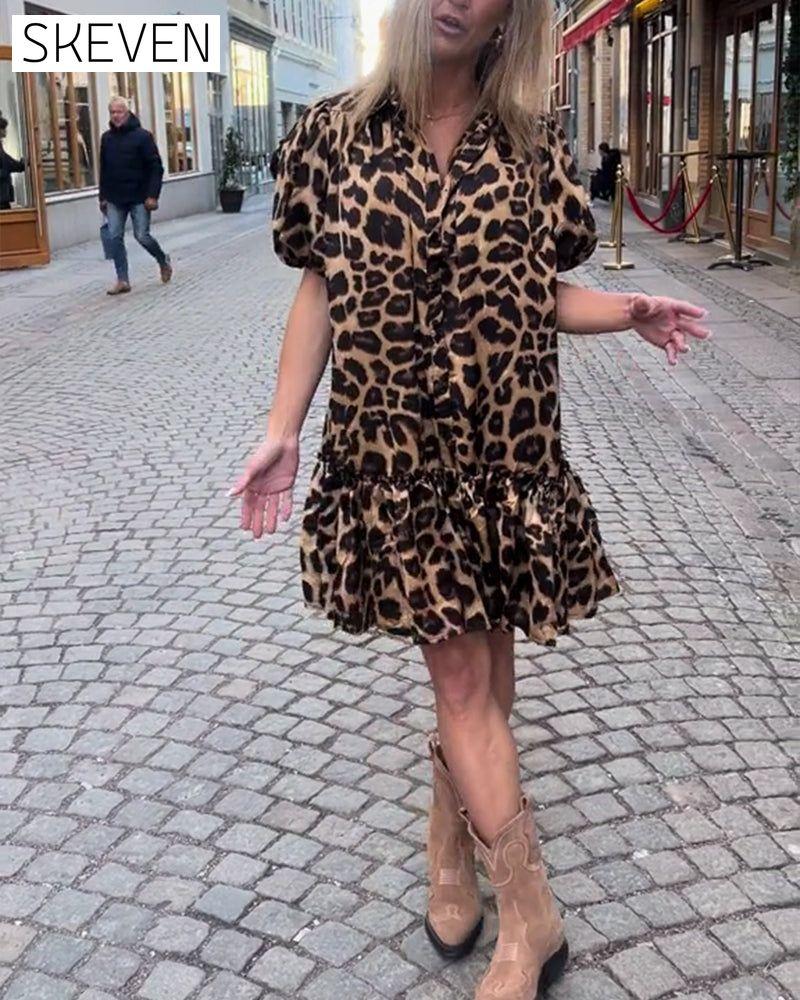Leopardenkleid mit Puffärmeln