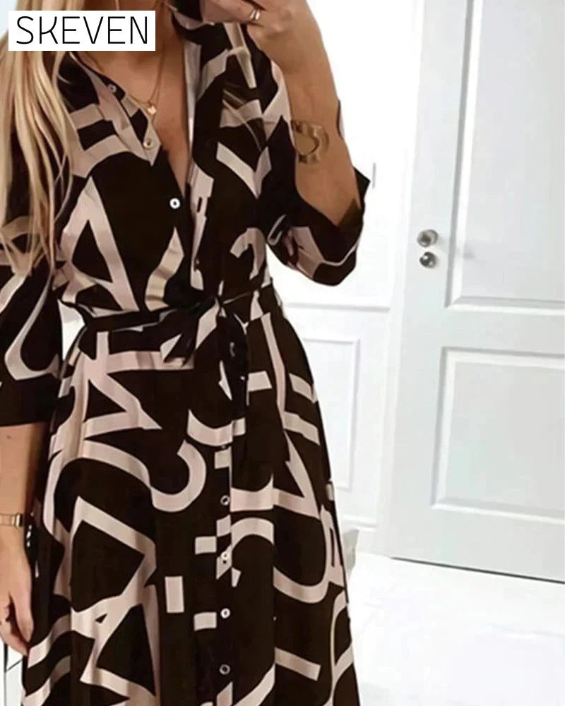 Kleid mit Reißverschluss und Bindeband