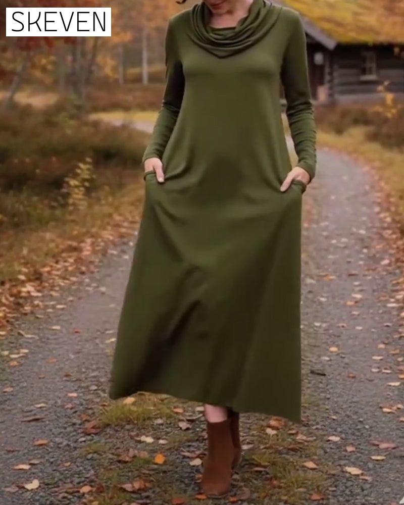 Lässiges, schlichtes, einfarbiges Kleid mit Tasche