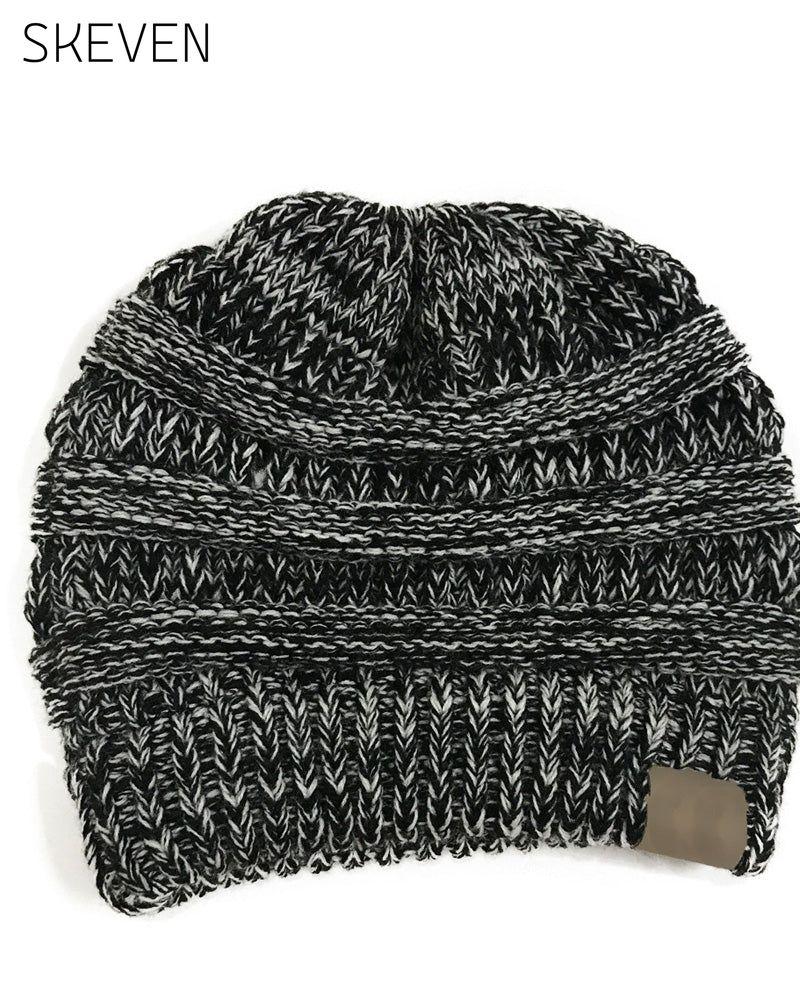 Schicke und kuschelige Zopfstrickmütze für Herbst und Winter