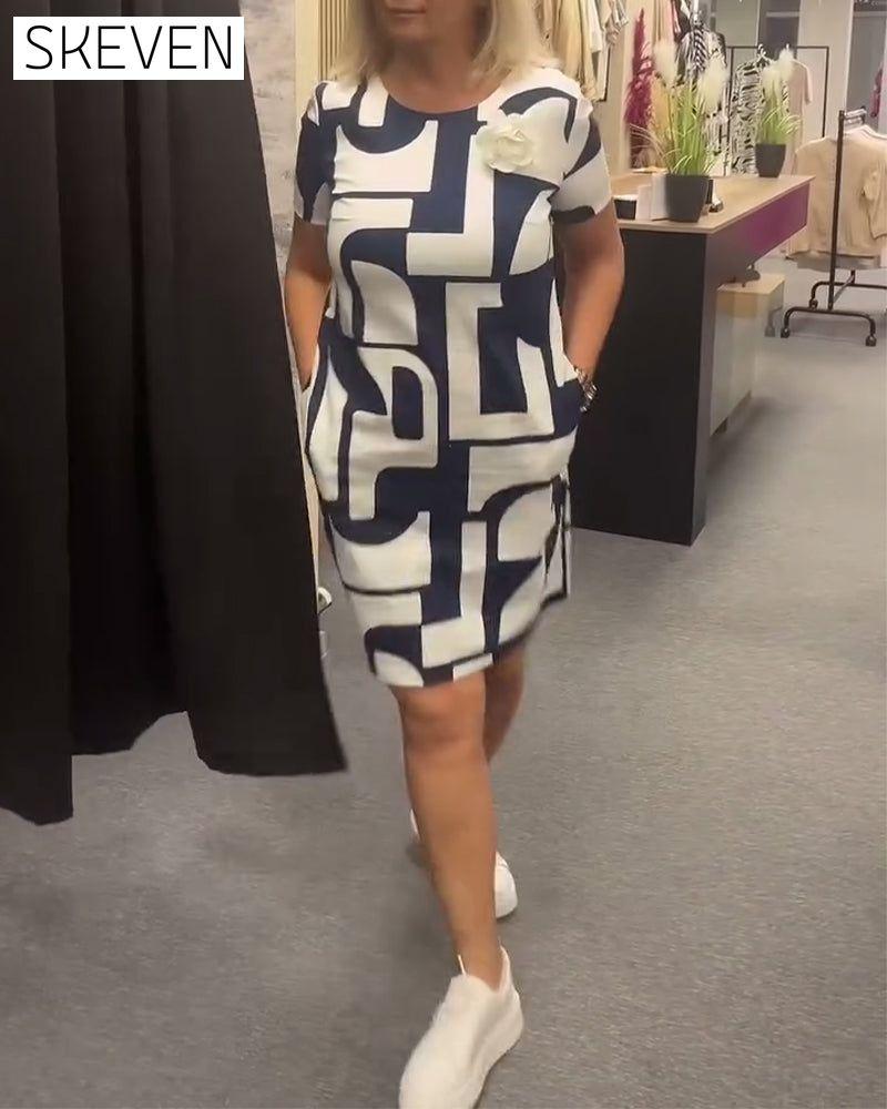 Geometric print pocket crew neck dress