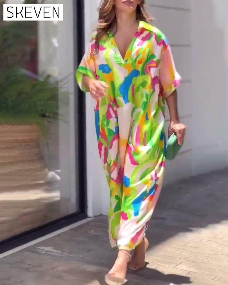 Bedrucktes, lässiges Kleid mit halblangen Ärmeln und Reverskragen