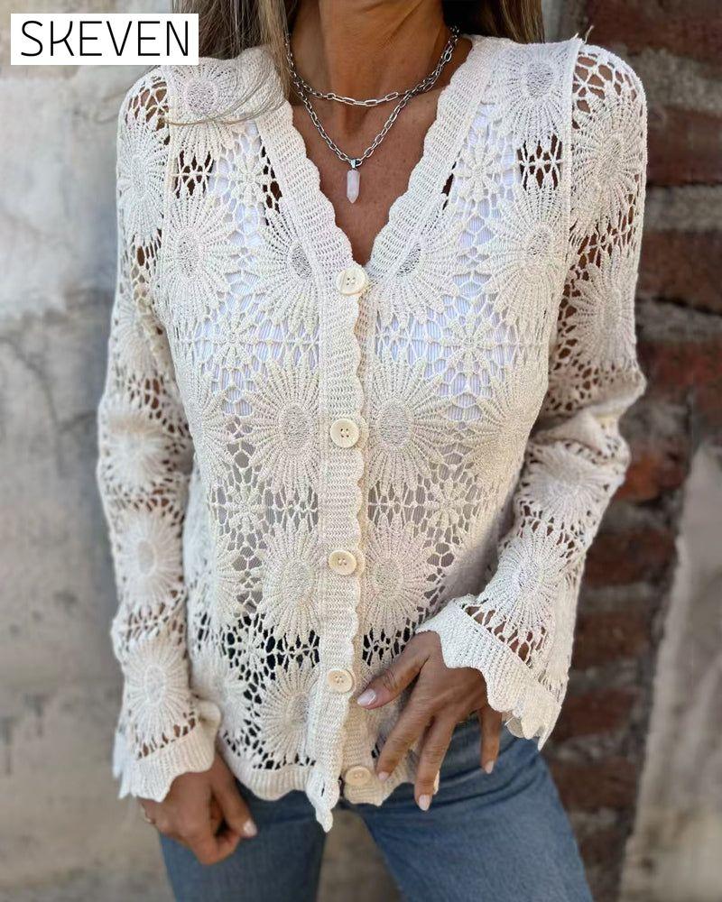Langarm-Strickjacke mit V-Ausschnitt und Spitze