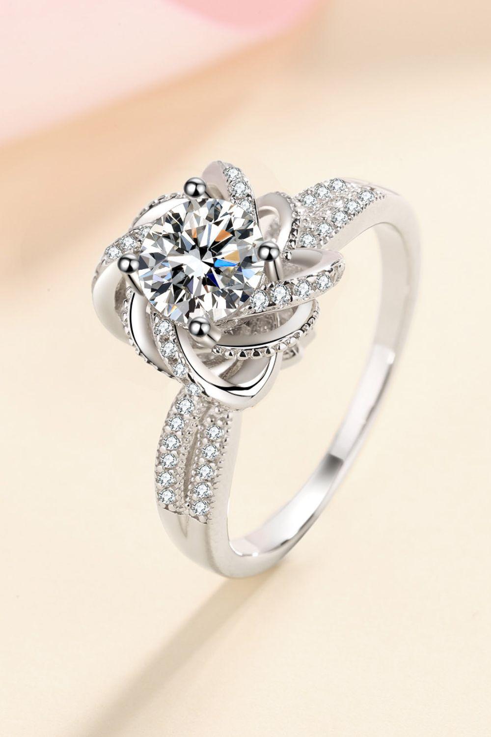 Blue Zone Planet | 1 Karat Moissanit-Ring aus 925er Sterlingsilber