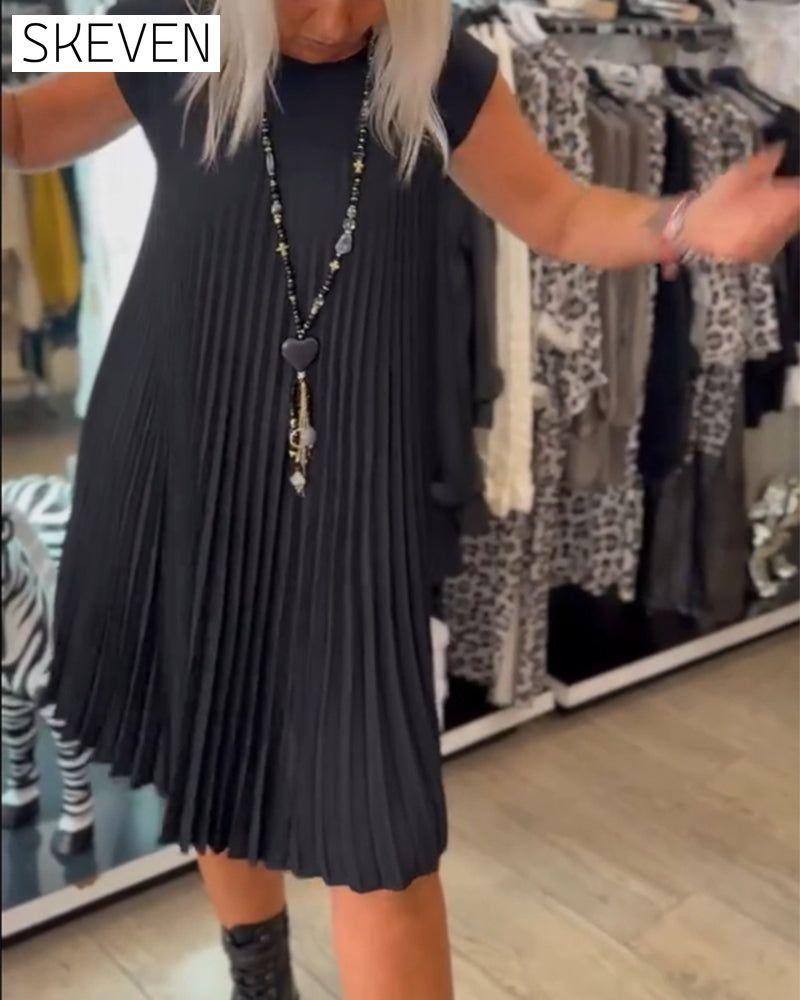 Round neck solid color pleated casual dress