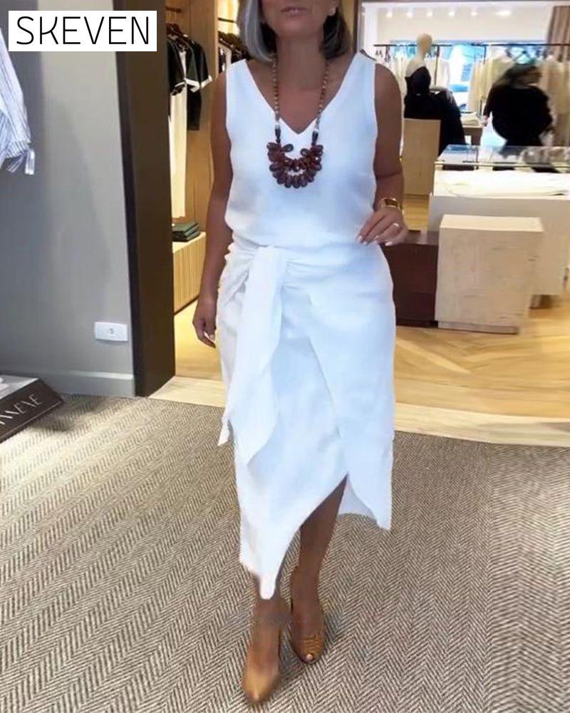 Sleeveless V-Neck Solid Color Dress