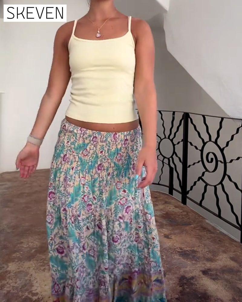 Lockerer Retro-Rock mit Blumenmuster