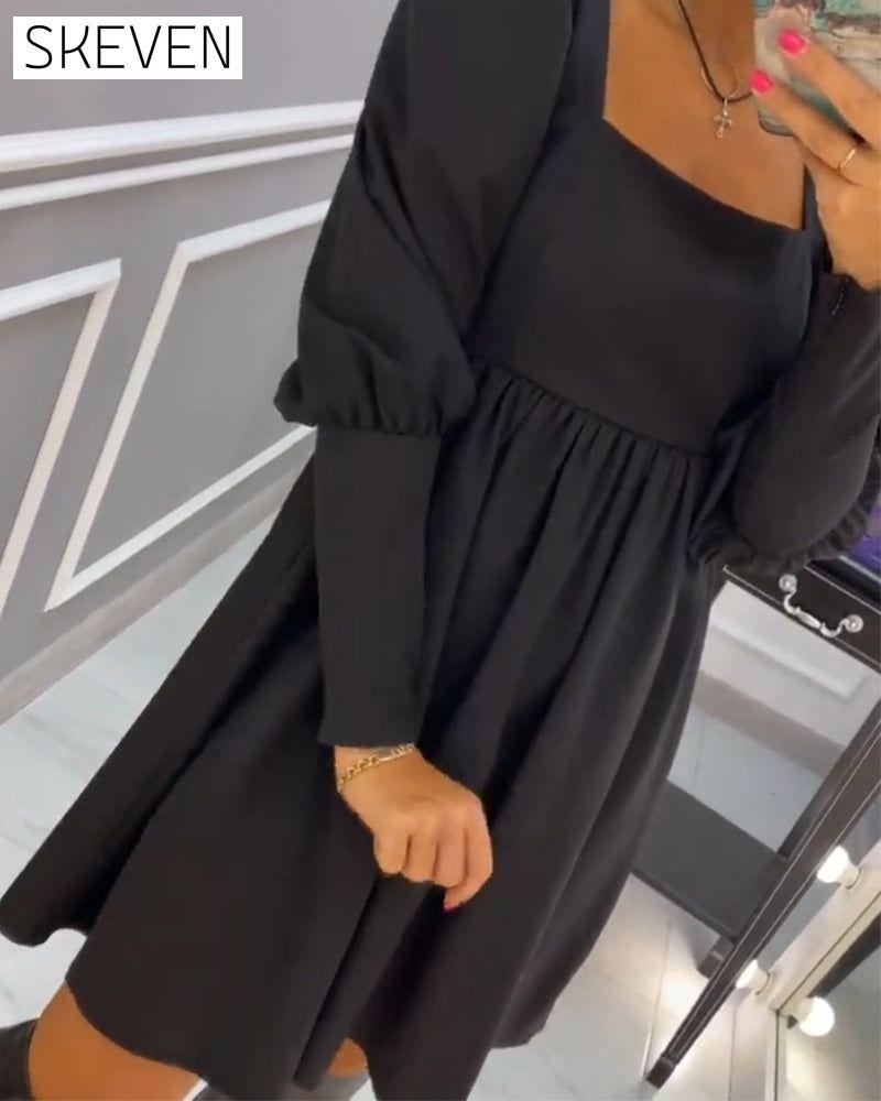 Elegantes A-Linien-Kleid mit eckigem Ausschnitt
