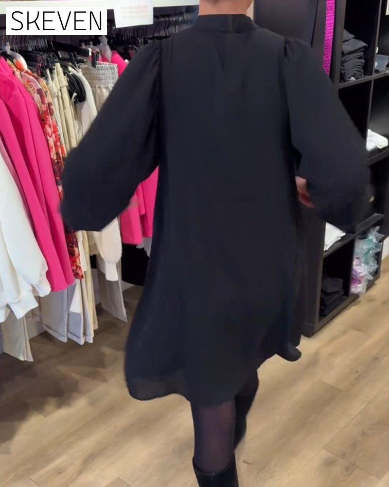 V-neck simple knee-length dress
