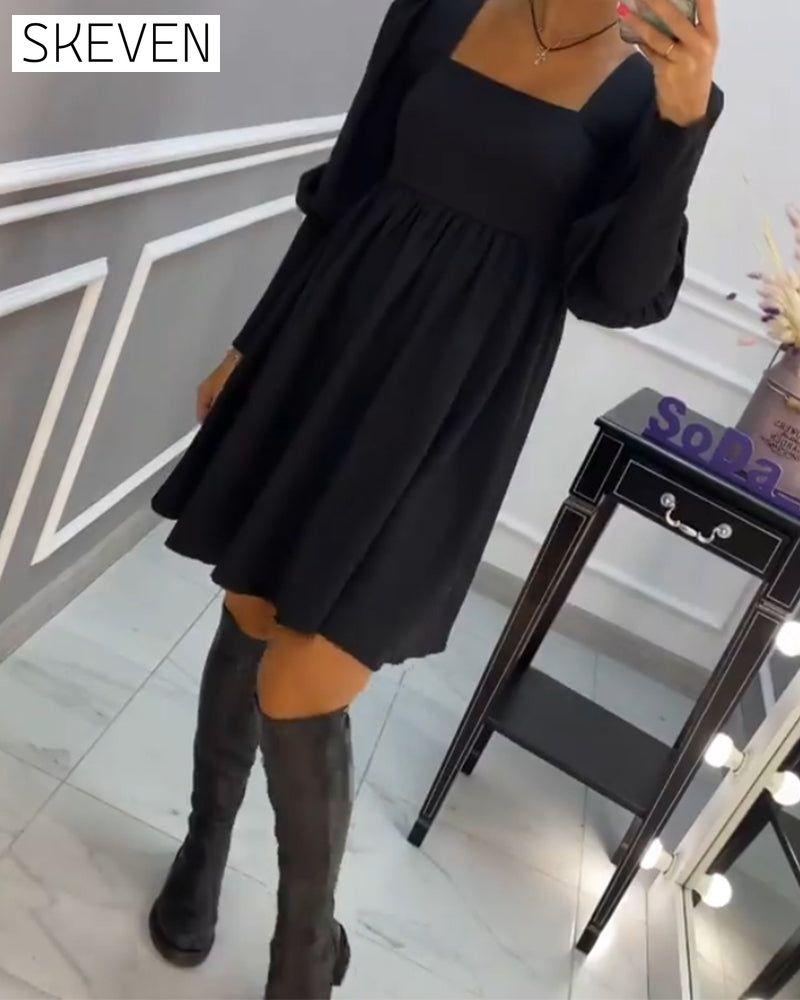 Elegantes A-Linien-Kleid mit eckigem Ausschnitt
