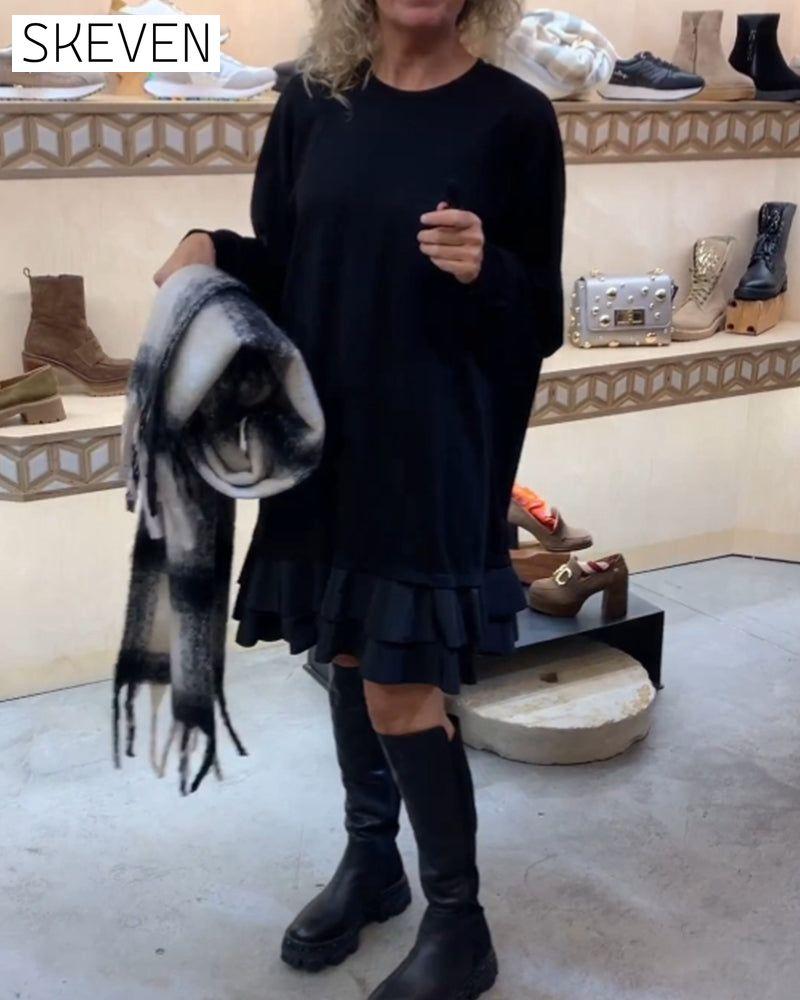 Artistic and elegant long-sleeved dress