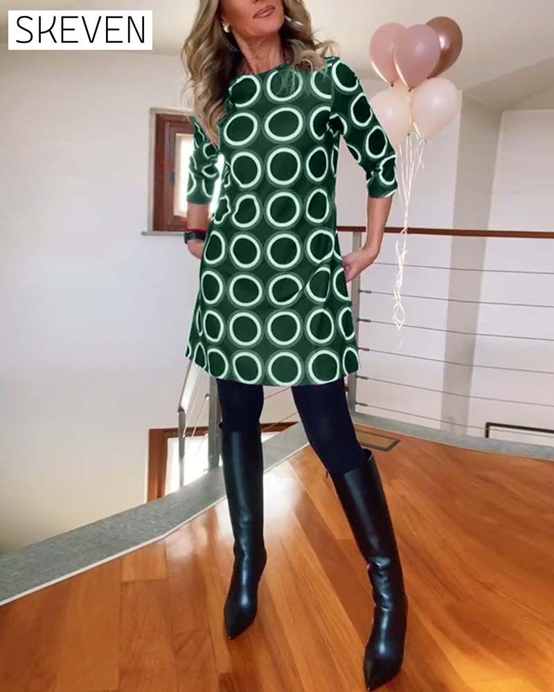 Freizeitkleid mit Rundhalsausschnitt und Kreismuster
