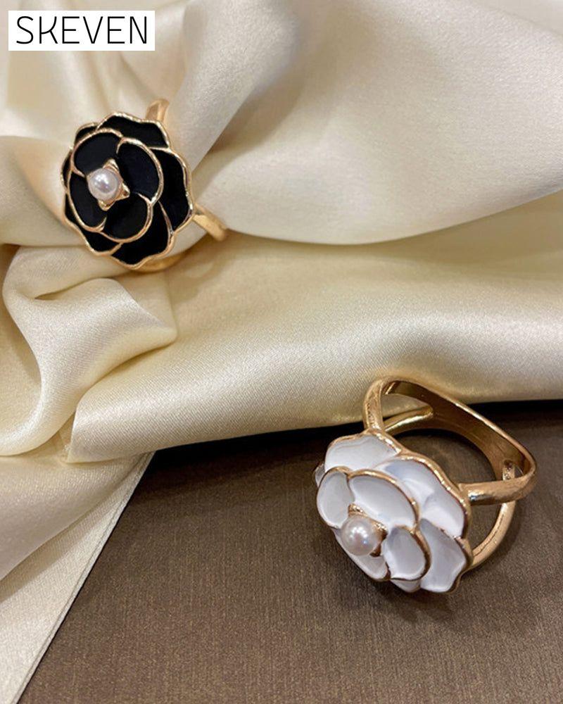 Camellia scarf buckle