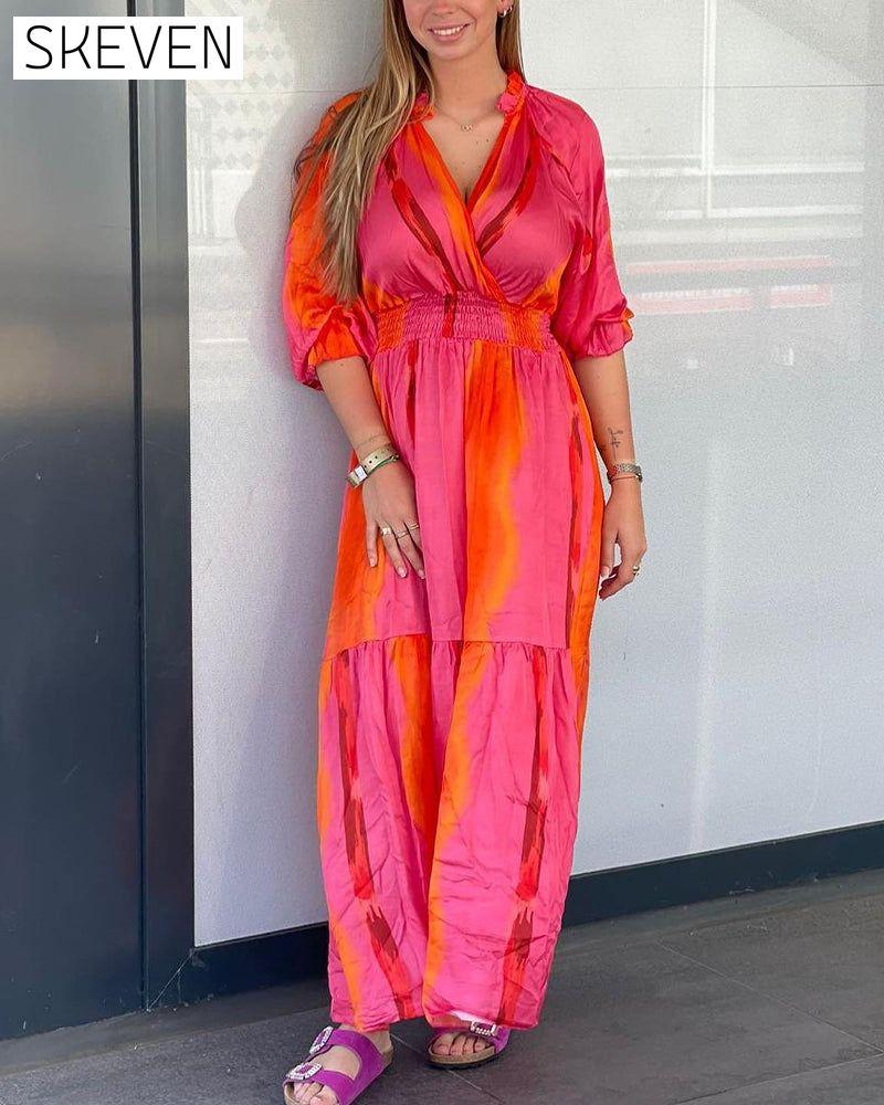 Kleid mit V-Ausschnitt und 3/4-Ärmeln