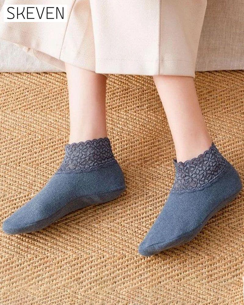 Chaussettes chaudes en dentelle tendance