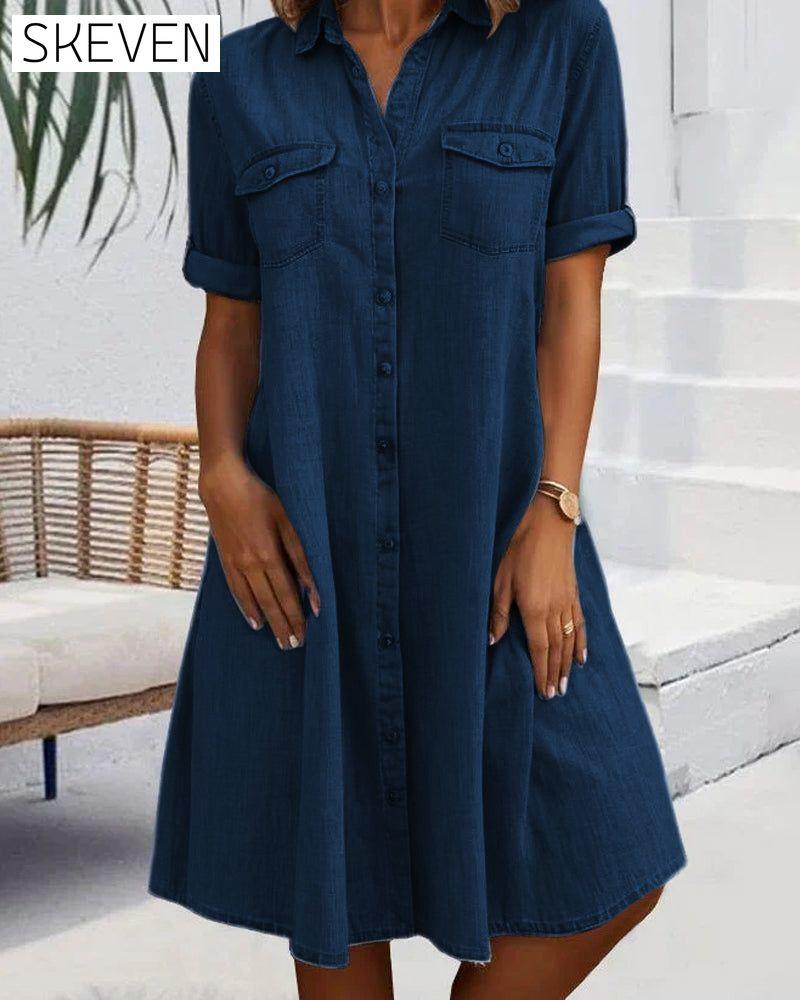 Kurzarmkleid mit Reverskragen und Knöpfen