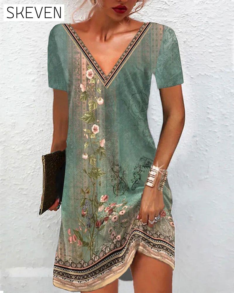 Kleid mit Blumenmuster und kurzen Ärmeln