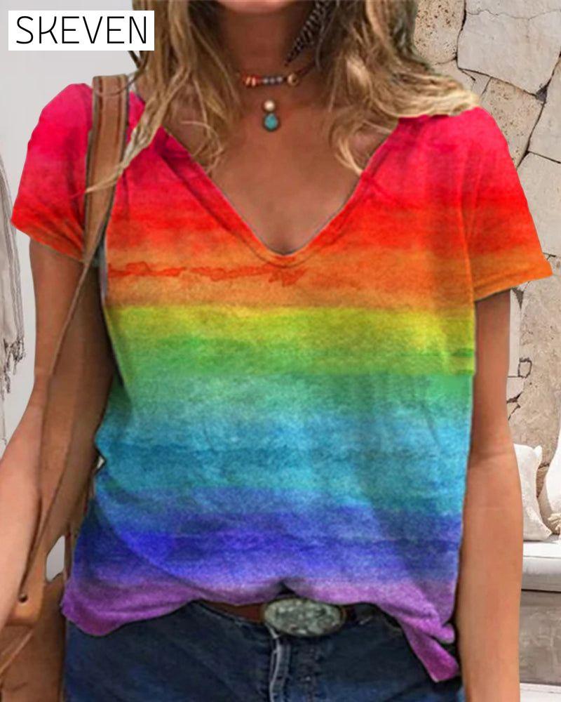 T-shirt décontracté à col en V et manches courtes imprimé arc-en-ciel