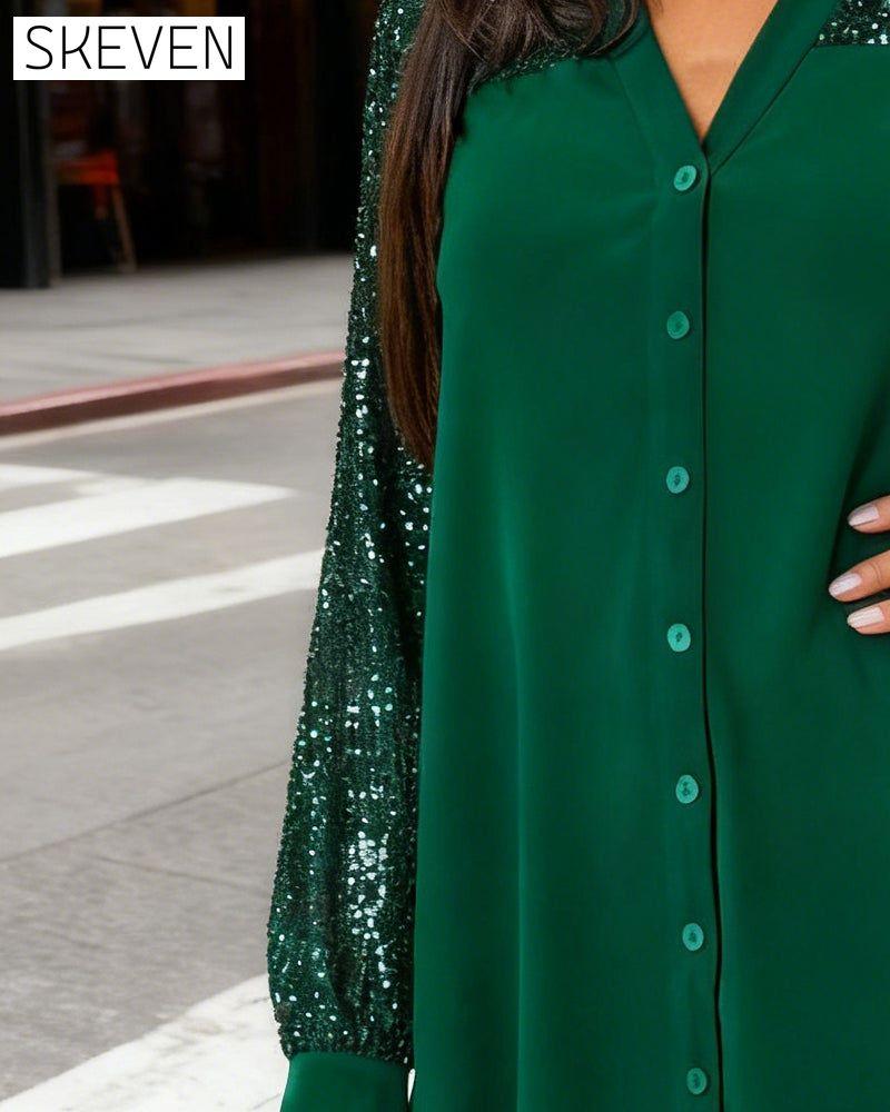 Chemise boutonnée à col en V et patchwork de sequins