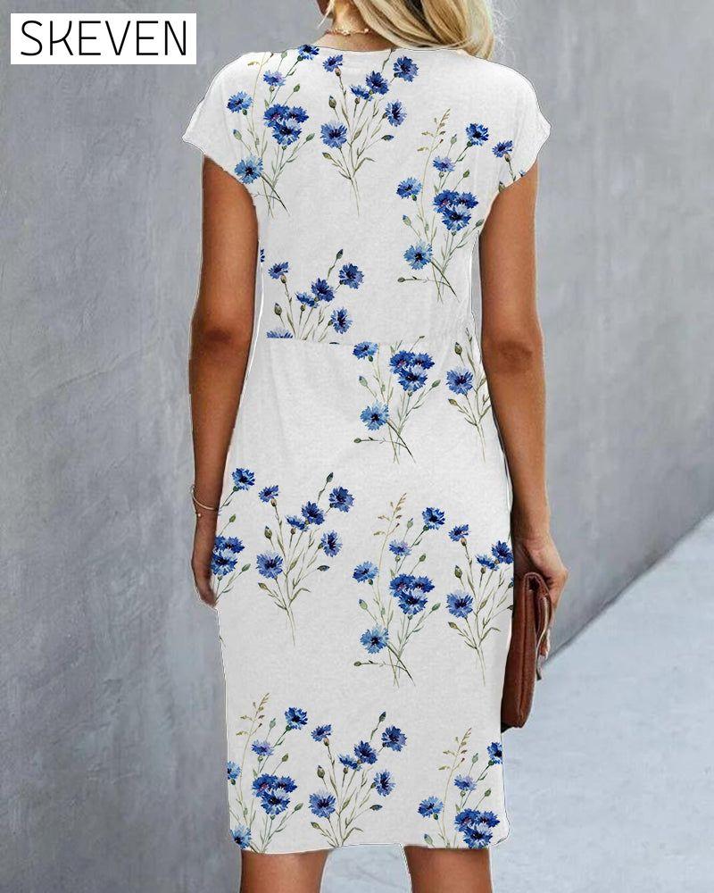 Robe bleue à imprimé floral et manches courtes