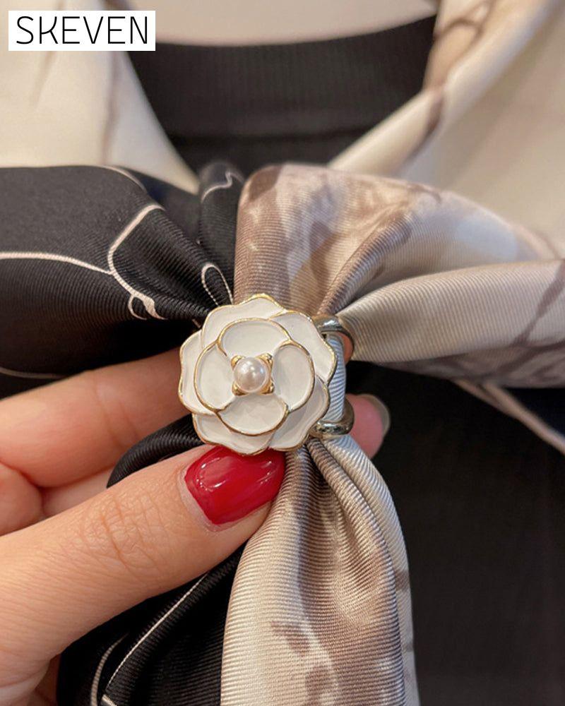 Camellia scarf buckle
