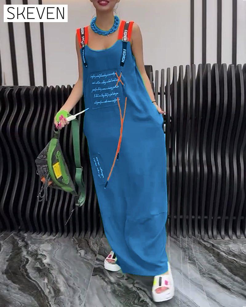 Ärmelloses Kleid mit personalisiertem Buchstabenprint