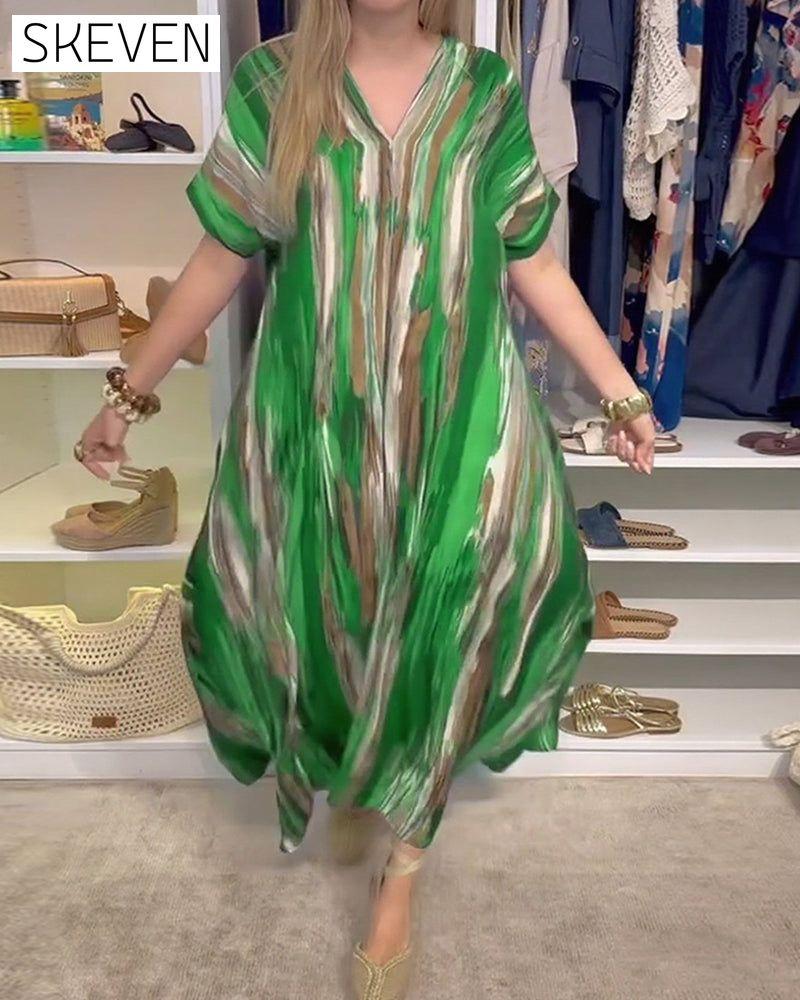 Lässiges, locker sitzendes Kleid mit V-Ausschnitt