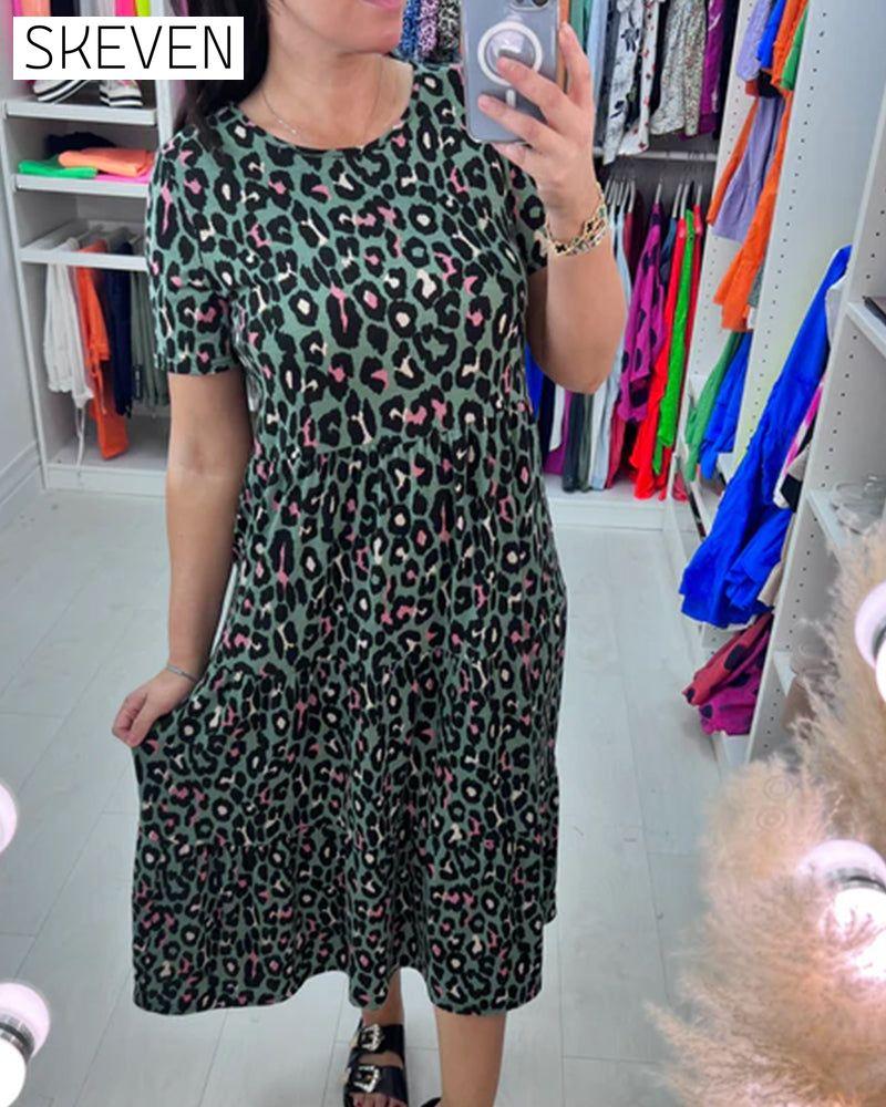 Elegant dress with leopard print