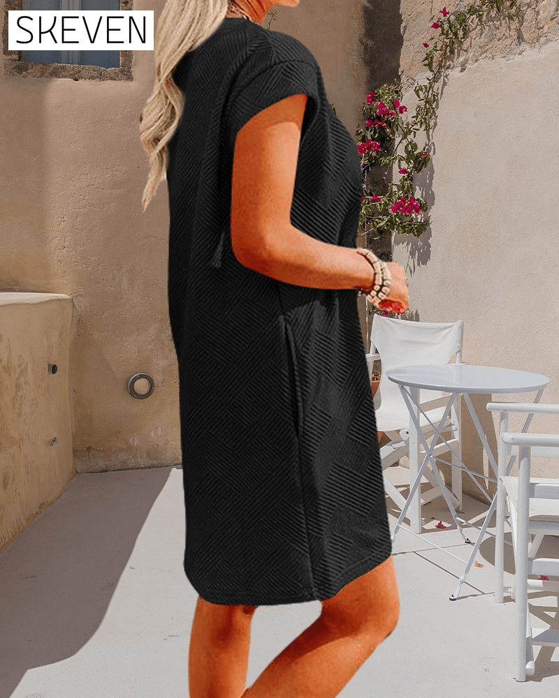 Crew neck pocket short sleeve dress