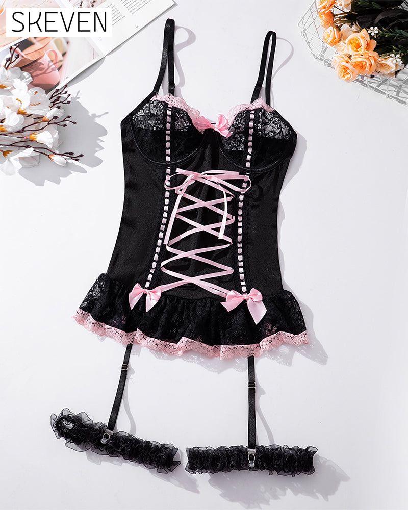 Sexy Dessous mit Spitze und Schleife