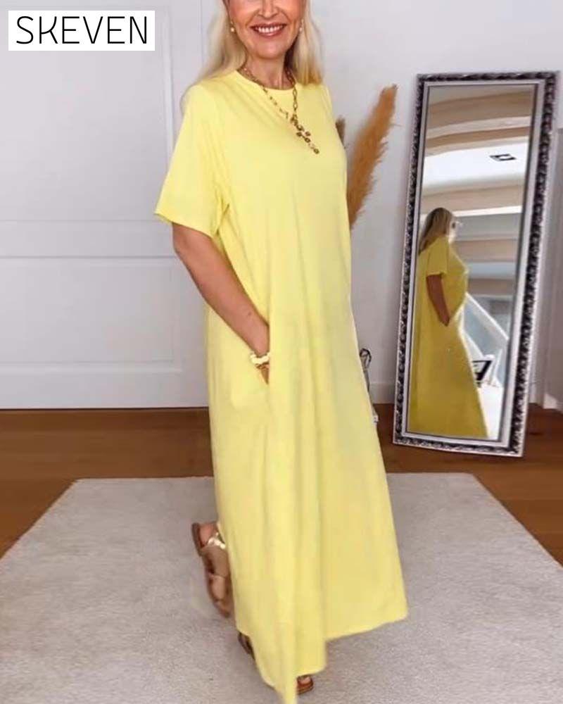 Lässiges, einfarbiges Kleid mit Rundhalsausschnitt und geradem Schnitt