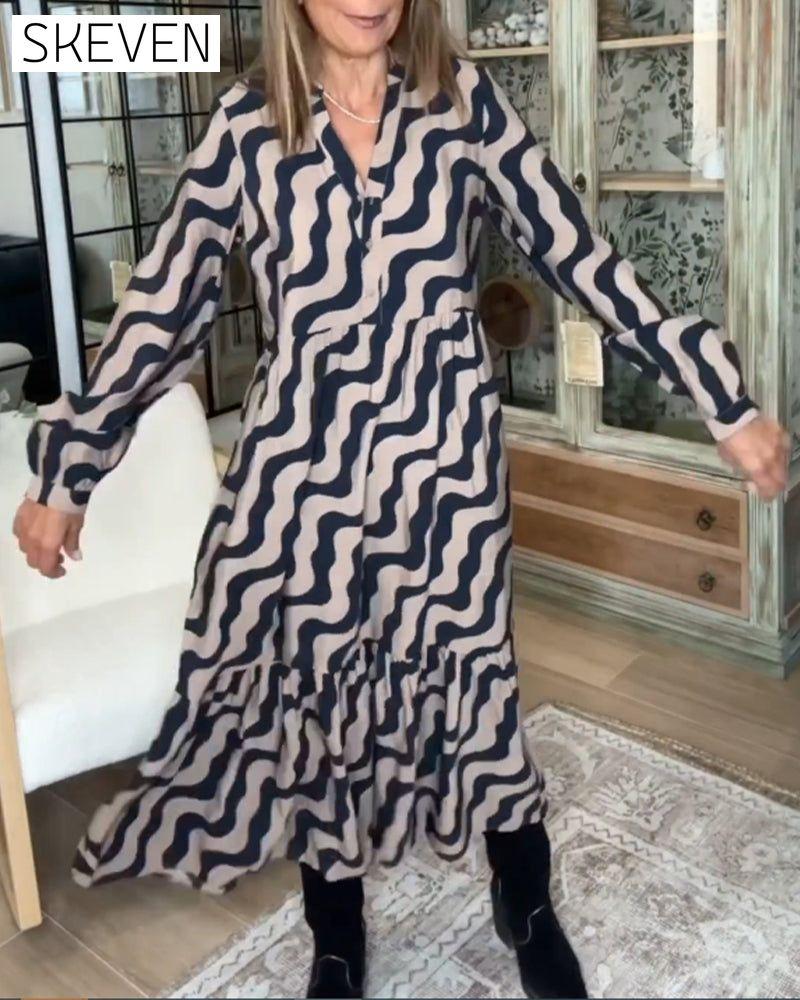 Langes, locker geschnittenes Kleid mit Print