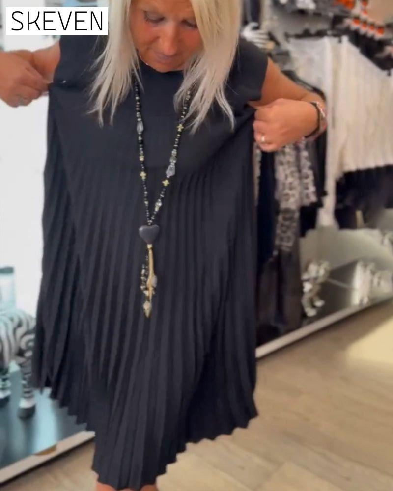 Round neck solid color pleated casual dress