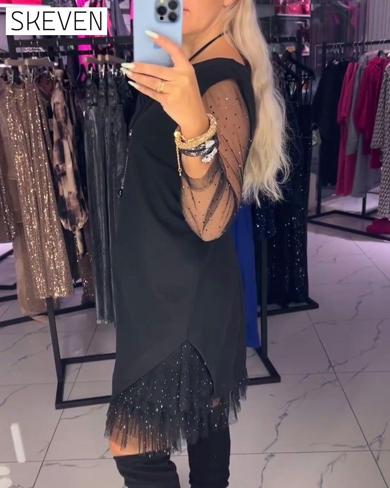 Robe à col rond et coutures en maille transparente