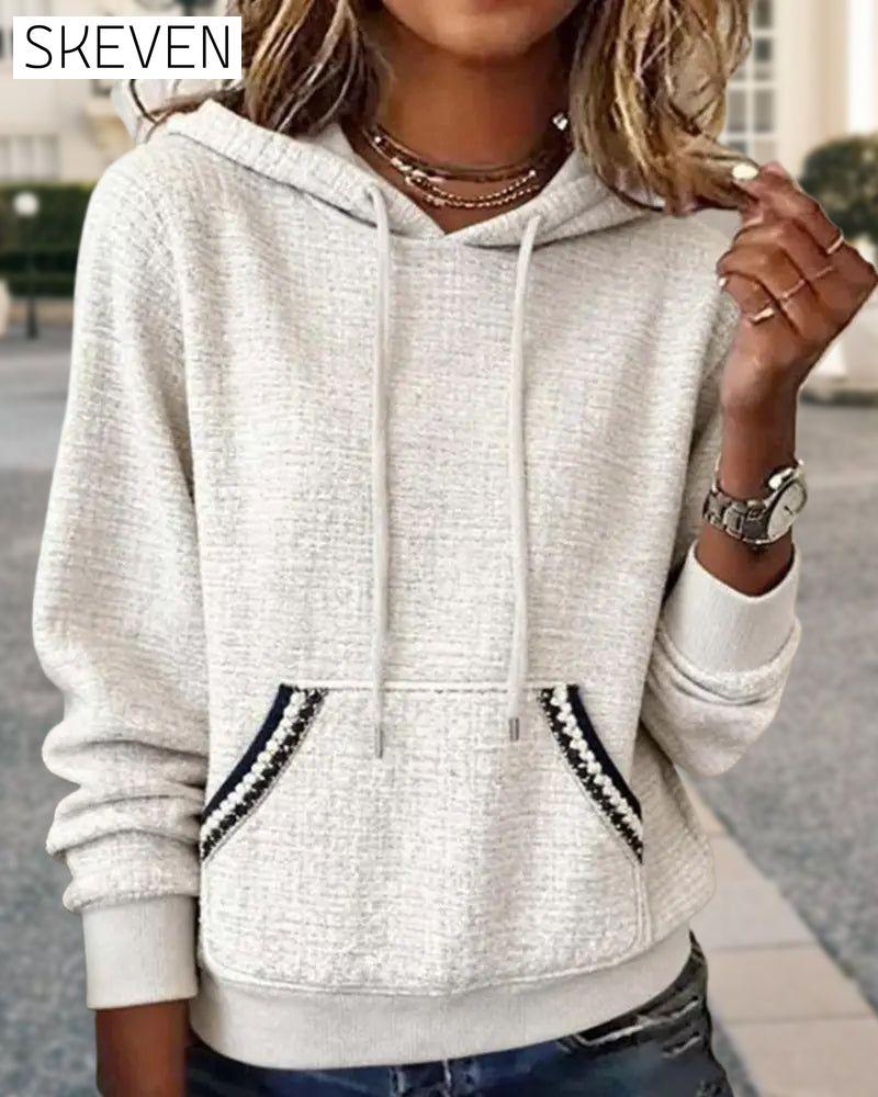 Lässiger Hoodie in Kontrastfarben