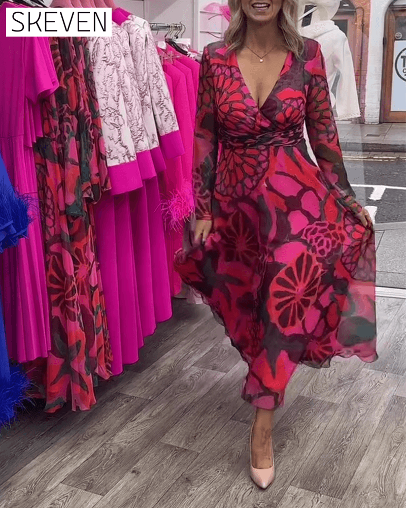 Kleid mit tiefem V-Ausschnitt, weitem Schwung