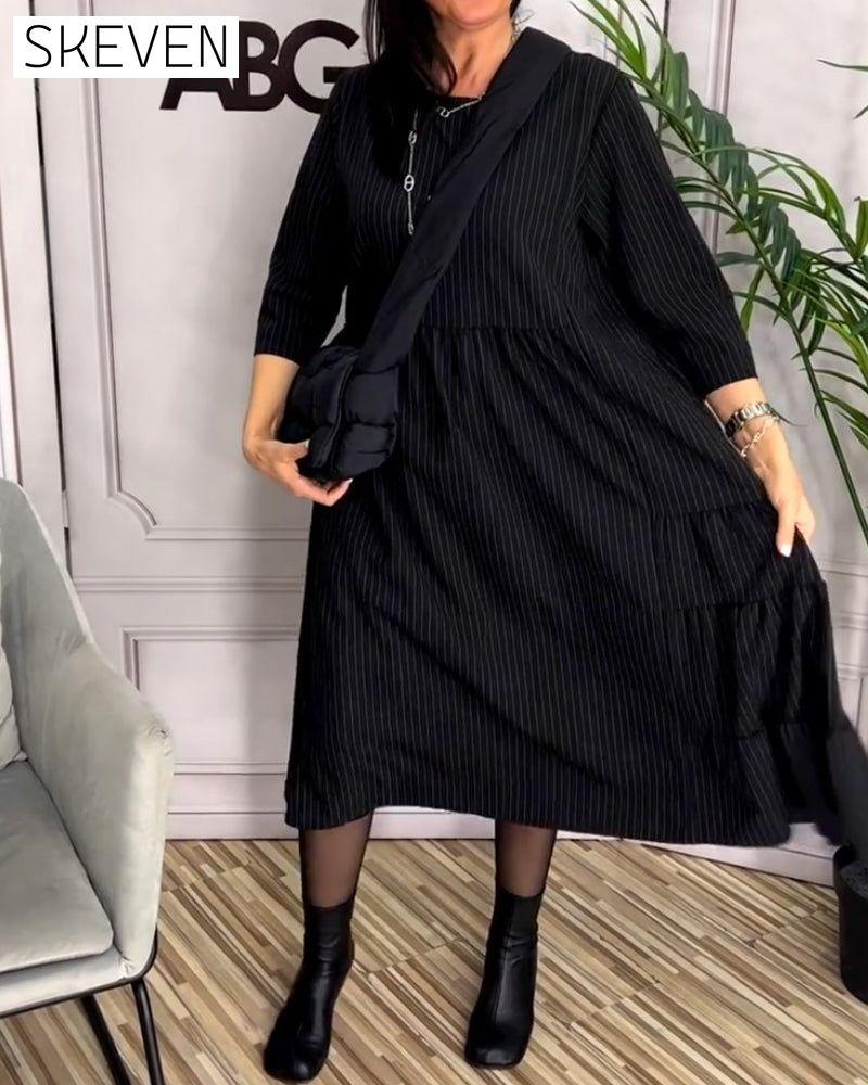 Simple pitted round neck dress