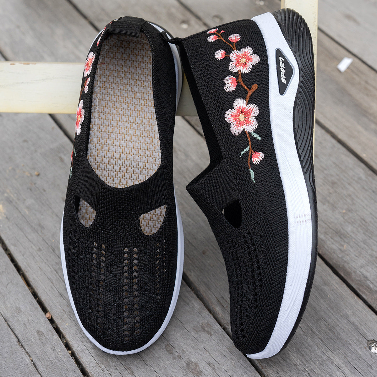 Womens Versatile Breathable Non-slip Sneakers With A Soft Sole Shoe