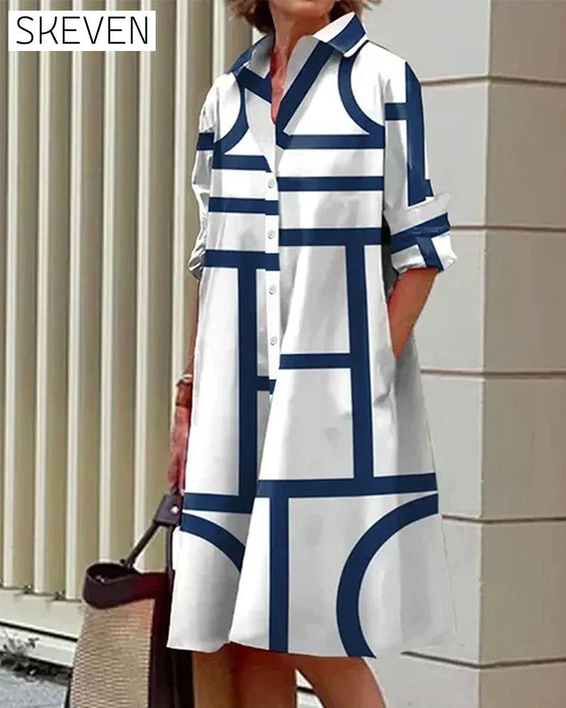 Kleid mit geometrischem Taschenmuster