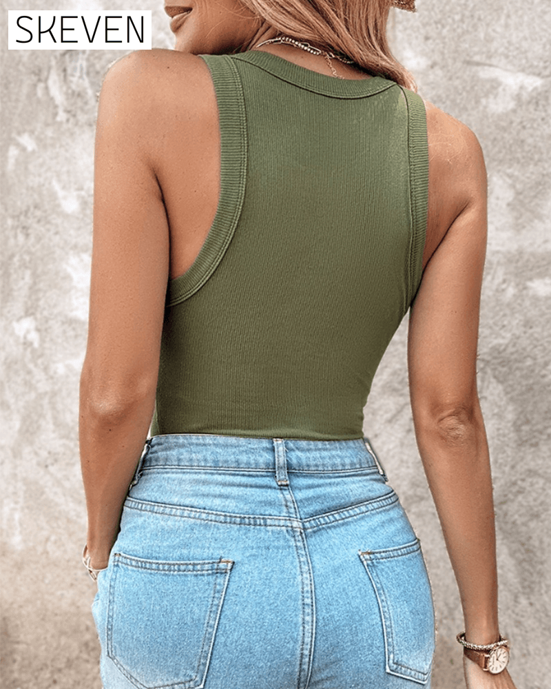 Tanktop mit integriertem BH und geripptem Rundhalsausschnitt